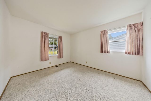 1287 Woodbine Lane, Evansville, IN 47710