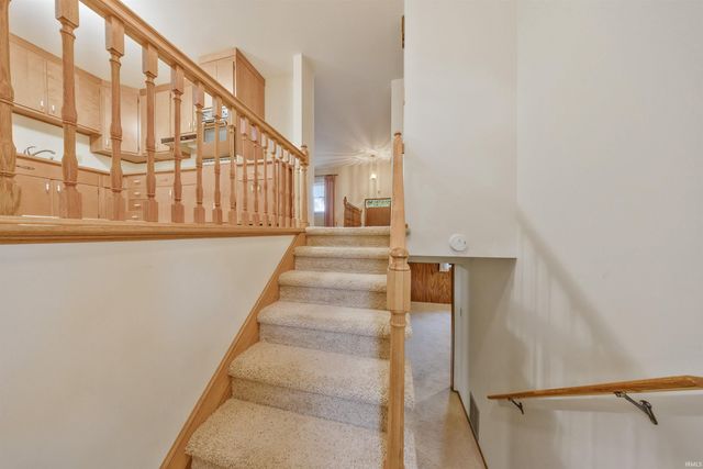 1287 Woodbine Lane, Evansville, IN 47710