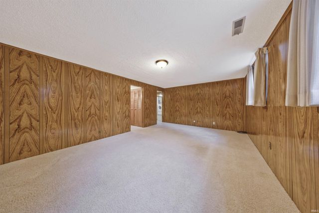 1287 Woodbine Lane, Evansville, IN 47710