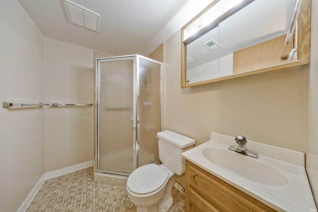 1287 Woodbine Lane, Evansville, IN 47710