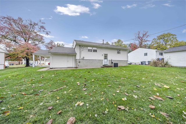 1287 Woodbine Lane, Evansville, IN 47710