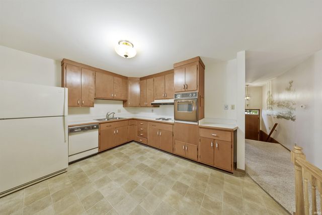 1287 Woodbine Lane, Evansville, IN 47710