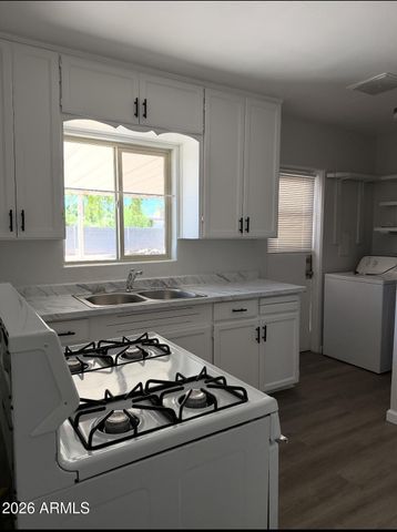 2221 E Osborn Road, Phoenix, AZ 85016