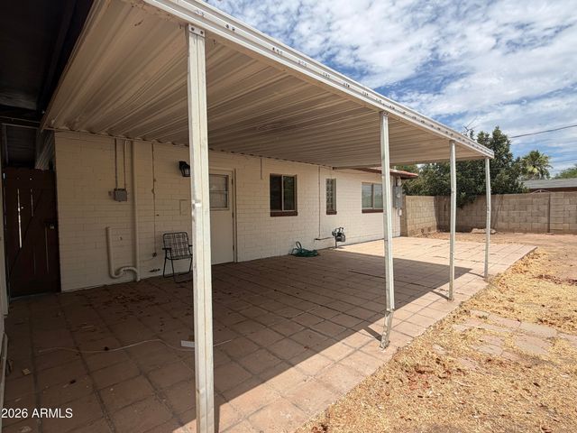 2221 E Osborn Road, Phoenix, AZ 85016