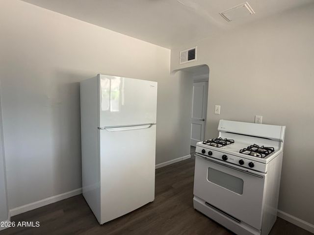 2221 E Osborn Road, Phoenix, AZ 85016