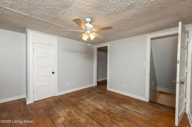 916 Shelby Pkwy, Louisville, KY 40204