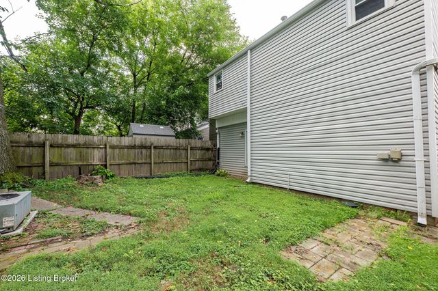916 Shelby Pkwy, Louisville, KY 40204