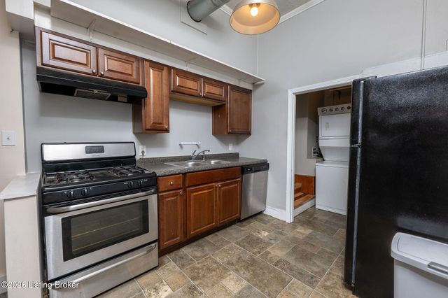 916 Shelby Pkwy, Louisville, KY 40204
