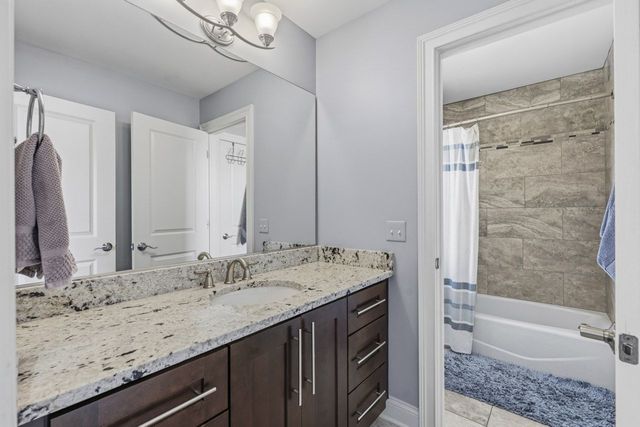 601 Oak Lane, South Elgin, IL 60177