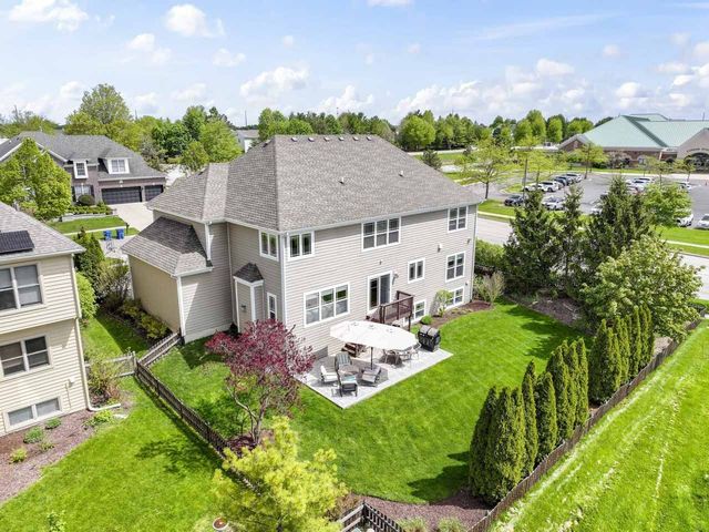 601 Oak Lane, South Elgin, IL 60177