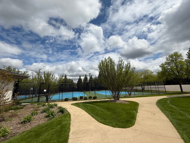 601 Oak Lane, South Elgin, IL 60177