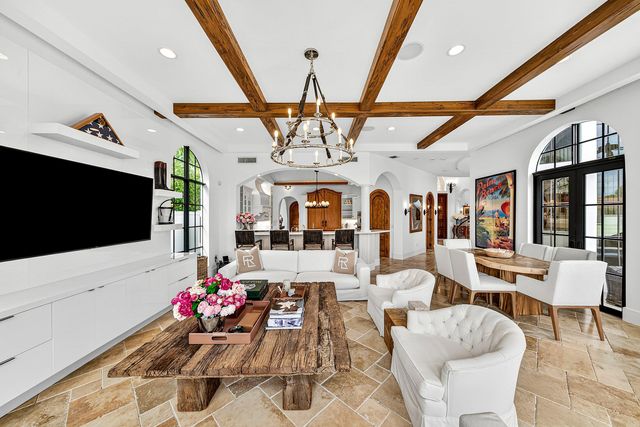 520 NE Waterway Lane, Boca Raton, FL 33432