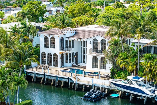 520 NE Waterway Lane, Boca Raton, FL 33432