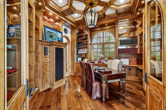 520 NE Waterway Lane, Boca Raton, FL 33432
