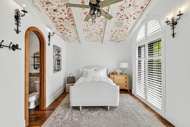 520 NE Waterway Lane, Boca Raton, FL 33432