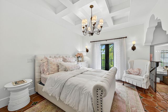 520 NE Waterway Lane, Boca Raton, FL 33432