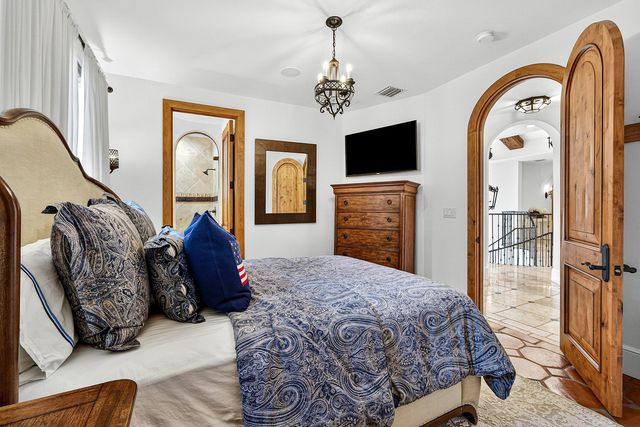 520 NE Waterway Lane, Boca Raton, FL 33432