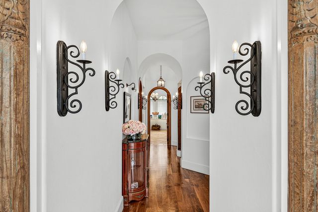 520 NE Waterway Lane, Boca Raton, FL 33432