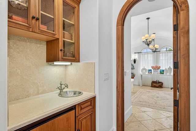 520 NE Waterway Lane, Boca Raton, FL 33432