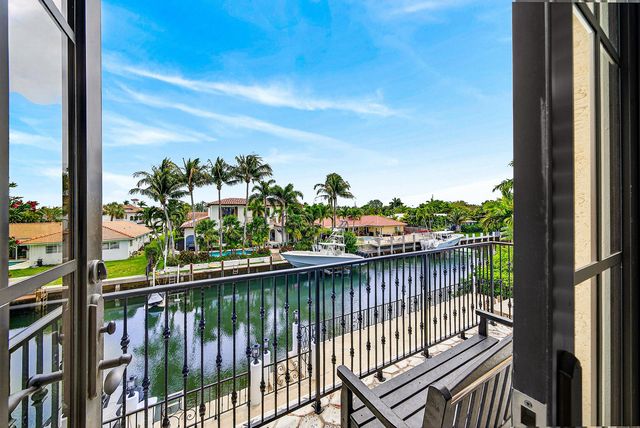 520 NE Waterway Lane, Boca Raton, FL 33432