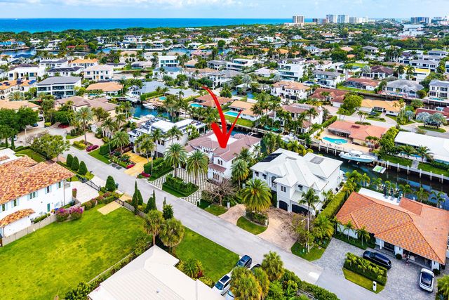 520 NE Waterway Lane, Boca Raton, FL 33432
