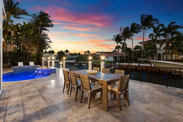 520 NE Waterway Lane, Boca Raton, FL 33432