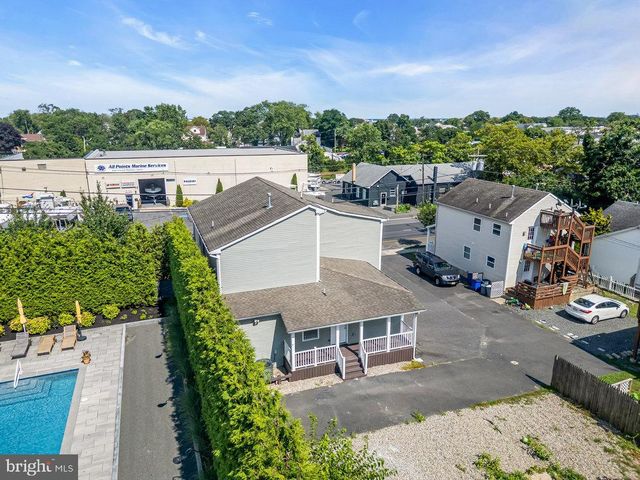 325 HAWTHORNE AVE, Point Pleasant Beach, NJ 08742