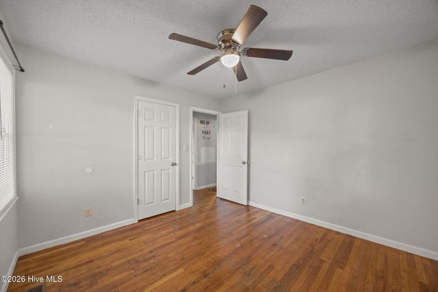 1935 King Drive, Greenville, NC 27834