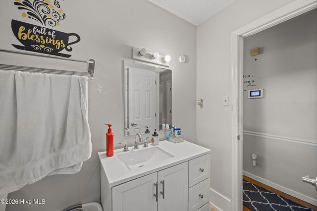 1935 King Drive, Greenville, NC 27834