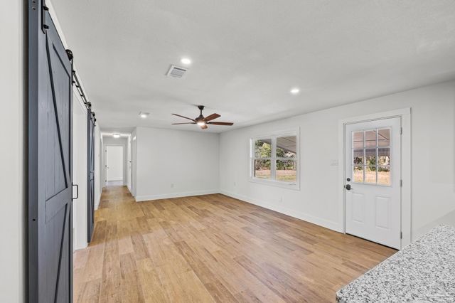 7988 Malone Rd, Milton, FL 32570