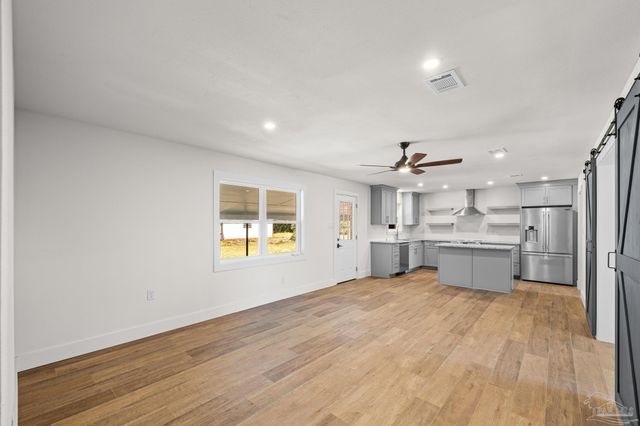 7988 Malone Rd, Milton, FL 32570