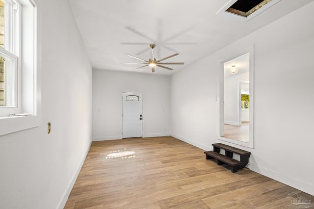 7988 Malone Rd, Milton, FL 32570