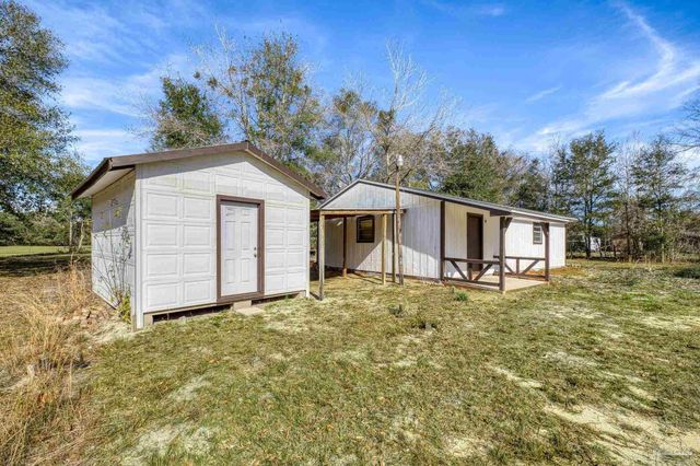 7988 Malone Rd, Milton, FL 32570