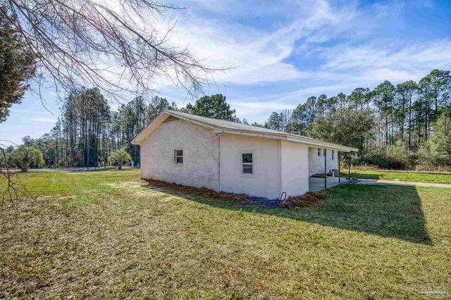7988 Malone Rd, Milton, FL 32570