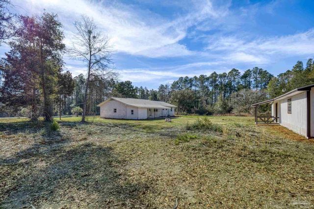 7988 Malone Rd, Milton, FL 32570