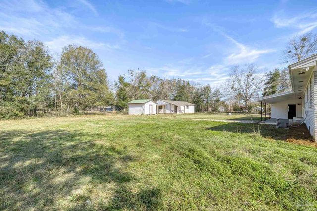 7988 Malone Rd, Milton, FL 32570