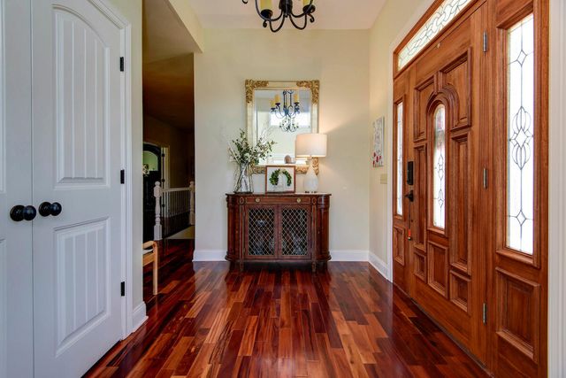 528 Mary Lynn Lane, Nixa, MO 65714