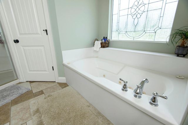 528 Mary Lynn Lane, Nixa, MO 65714