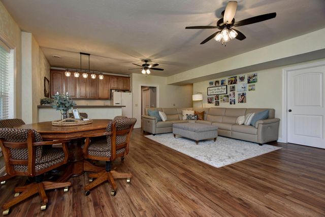 528 Mary Lynn Lane, Nixa, MO 65714
