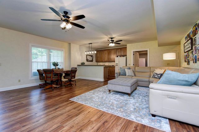 528 Mary Lynn Lane, Nixa, MO 65714