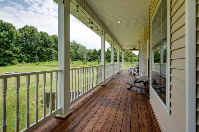 528 Mary Lynn Lane, Nixa, MO 65714