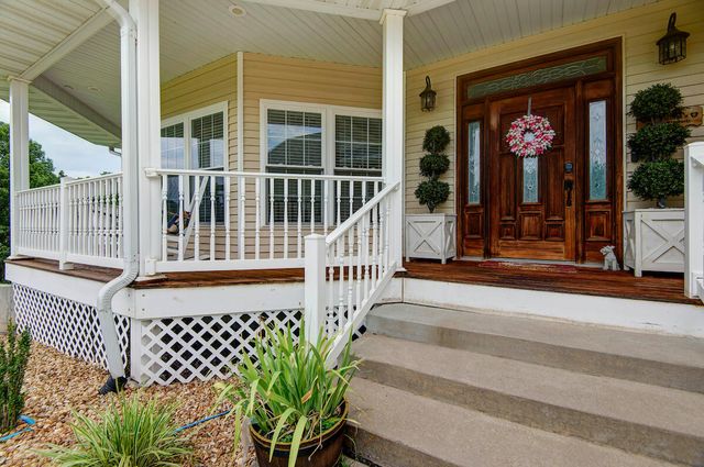 528 Mary Lynn Lane, Nixa, MO 65714
