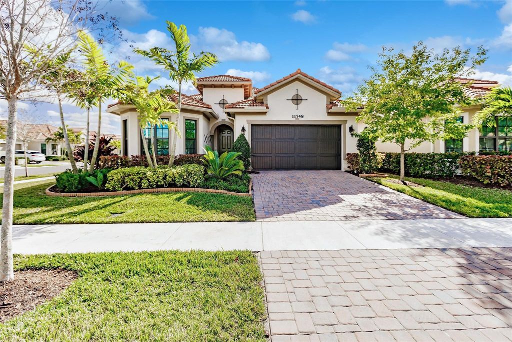 11748 Fortress Run, Parkland, FL 33076