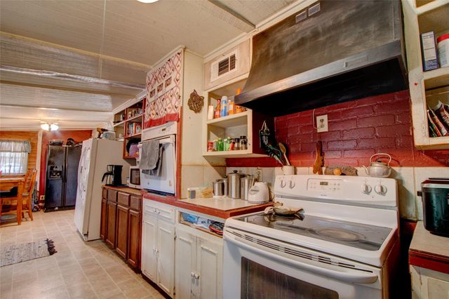 1162 N State Highway 95, Bastrop, TX 78602