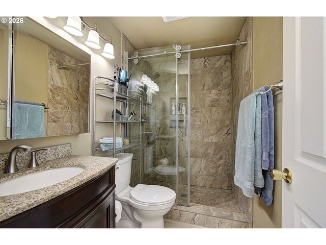 1421 E 4TH Cir, La Center, WA 98629