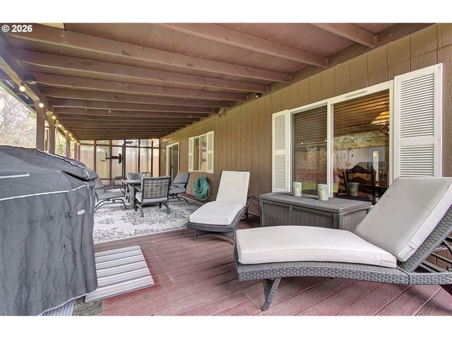 1421 E 4TH Cir, La Center, WA 98629