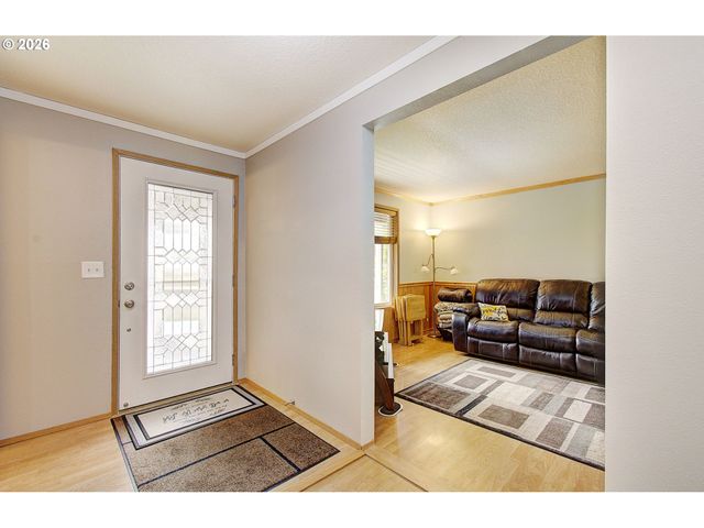 1421 E 4TH Cir, La Center, WA 98629