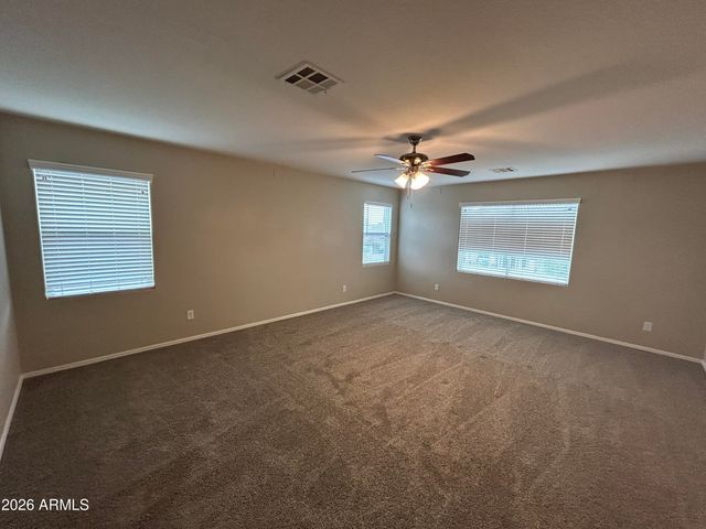 1425 E LAKEVIEW Drive, San Tan Valley, AZ 85143