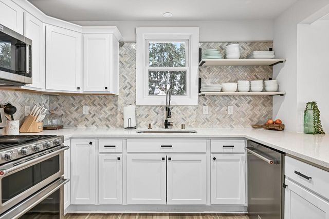 2201 Lakeshore DRIVE, Kansasville, WI 53139