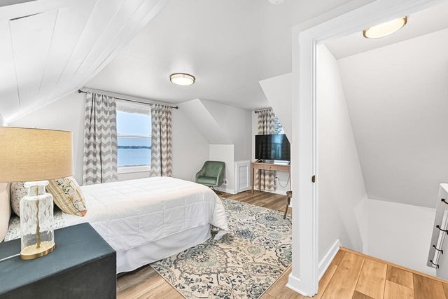 2201 Lakeshore DRIVE, Kansasville, WI 53139